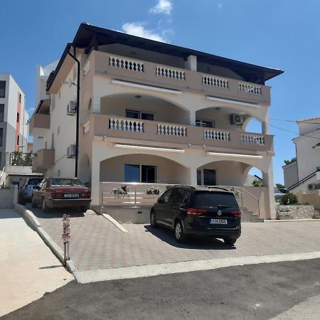 Apartmani Vera พรีมอชเตน ภายนอก รูปภาพ