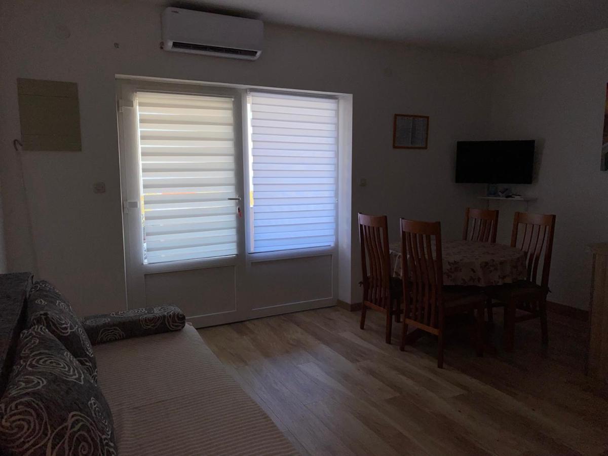 Apartmani Vera พรีมอชเตน ภายนอก รูปภาพ