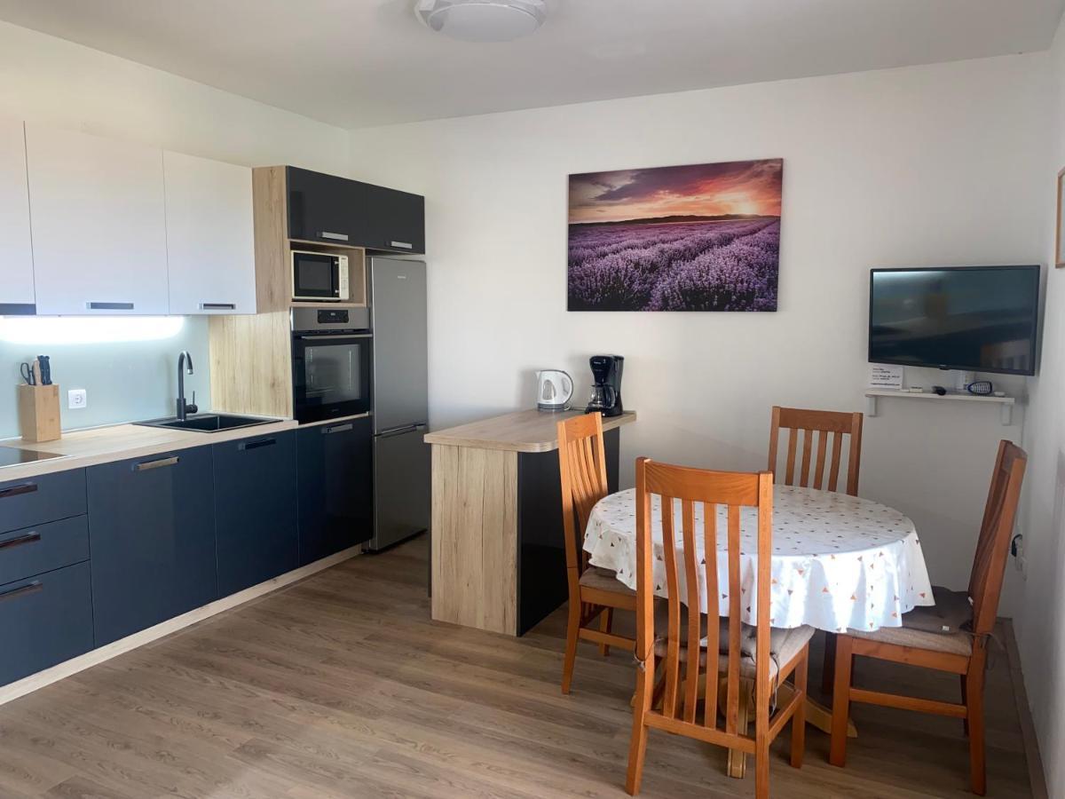 Apartmani Vera พรีมอชเตน ภายนอก รูปภาพ